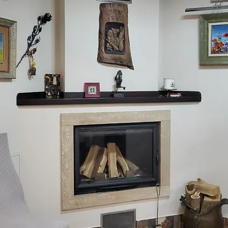 Apartman къща ,,велбъжд,, *