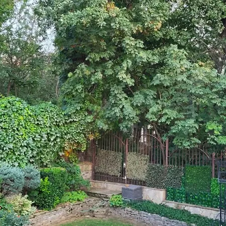 къща ,,велбъжд,, Apartament *